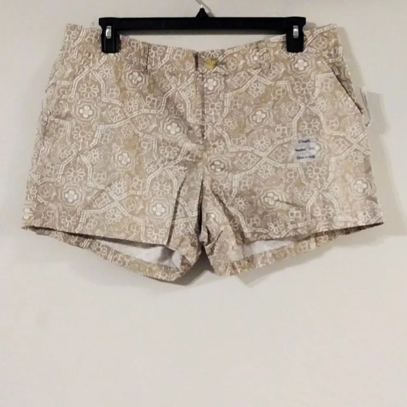 Old Navy Pants - Old Navy Relaxed Fit shorts  A8
